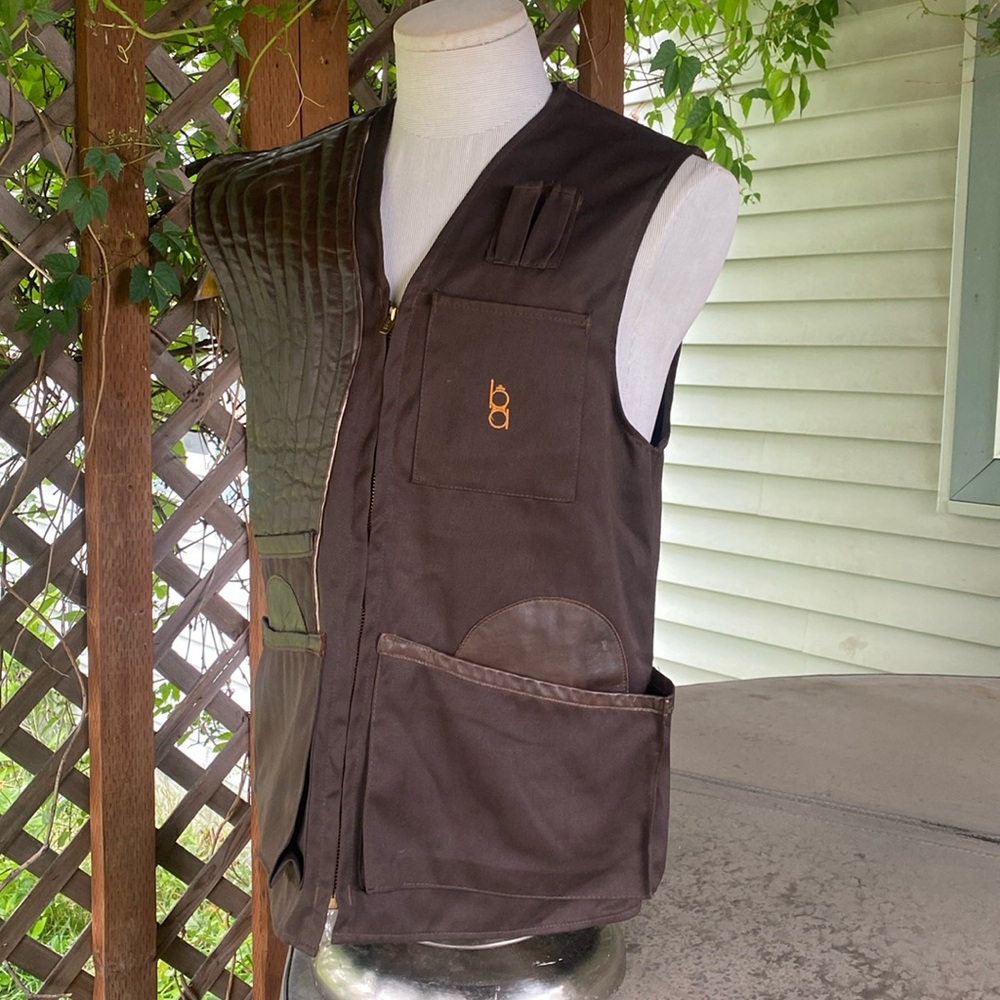 Vintage Bob Allen shooting vest.  Medium. Great condition.